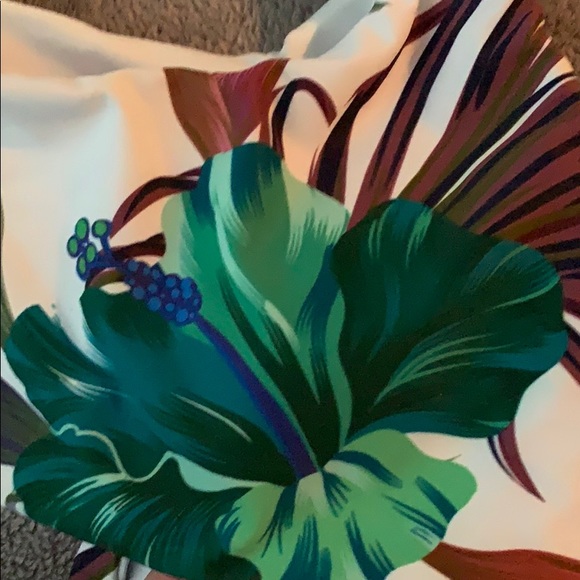 Haute bikini - Picture 5 of 7